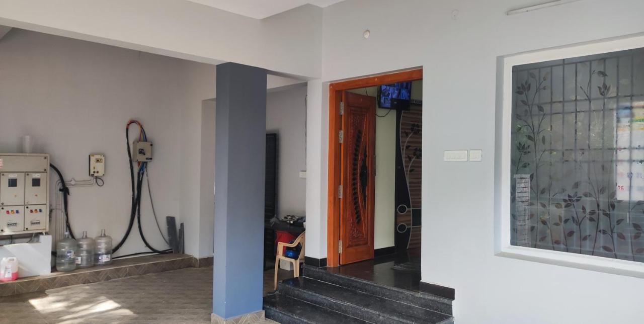 Pph Living Lakshmi Palace Tallākulam Buitenkant foto